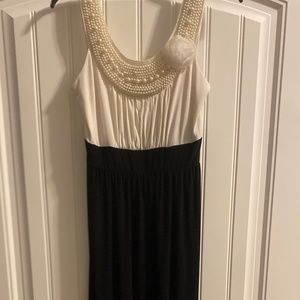 Nic&Dom (Petites) Black and White Formal Dress